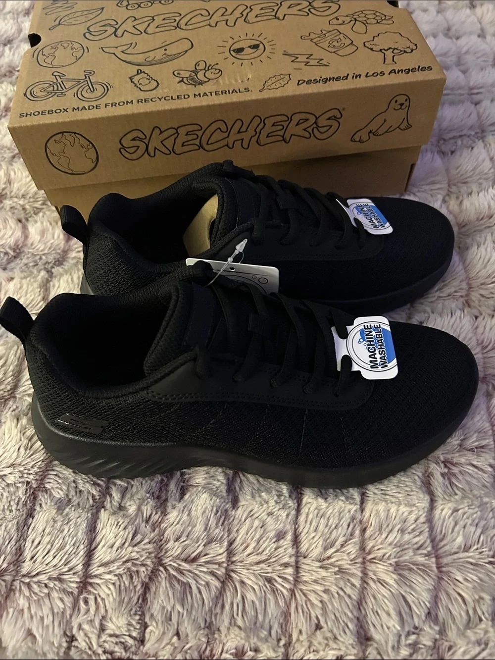 Skechers kids all black Bounder Karonik Sneaker